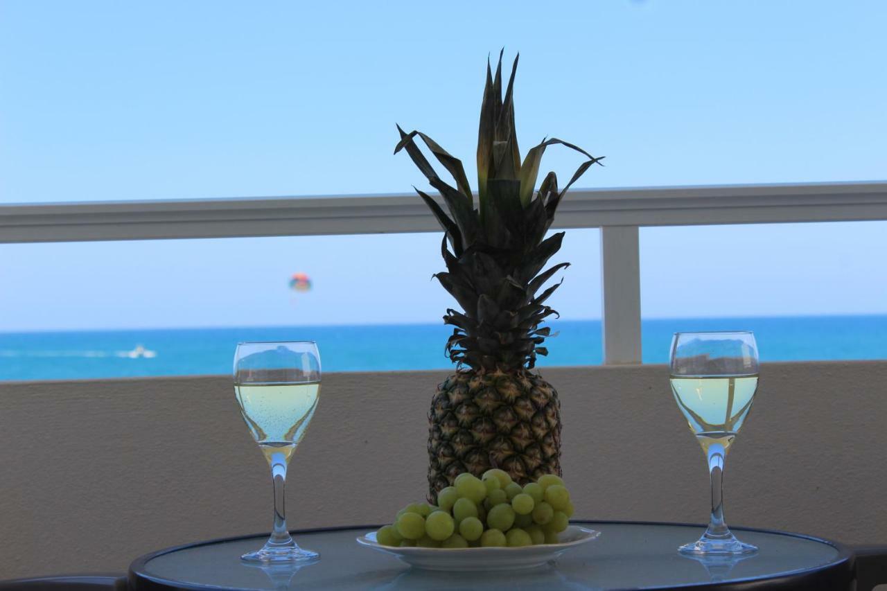 Amazing Beachfront Apartment In Hersonissos ภายนอก รูปภาพ